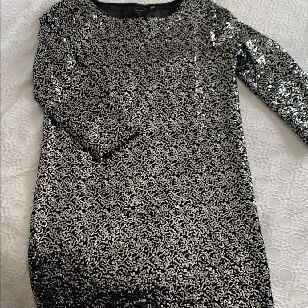TAHARI M 3/4 Sleeve Sequin Shift Dress